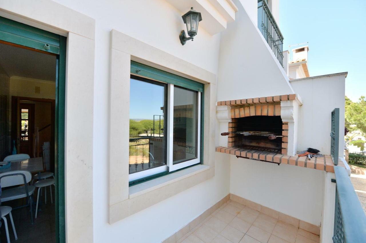Townhouse Next To Falesia Albufeira